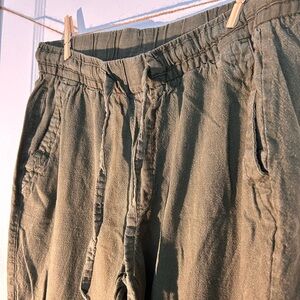 Old Navy green linen pants